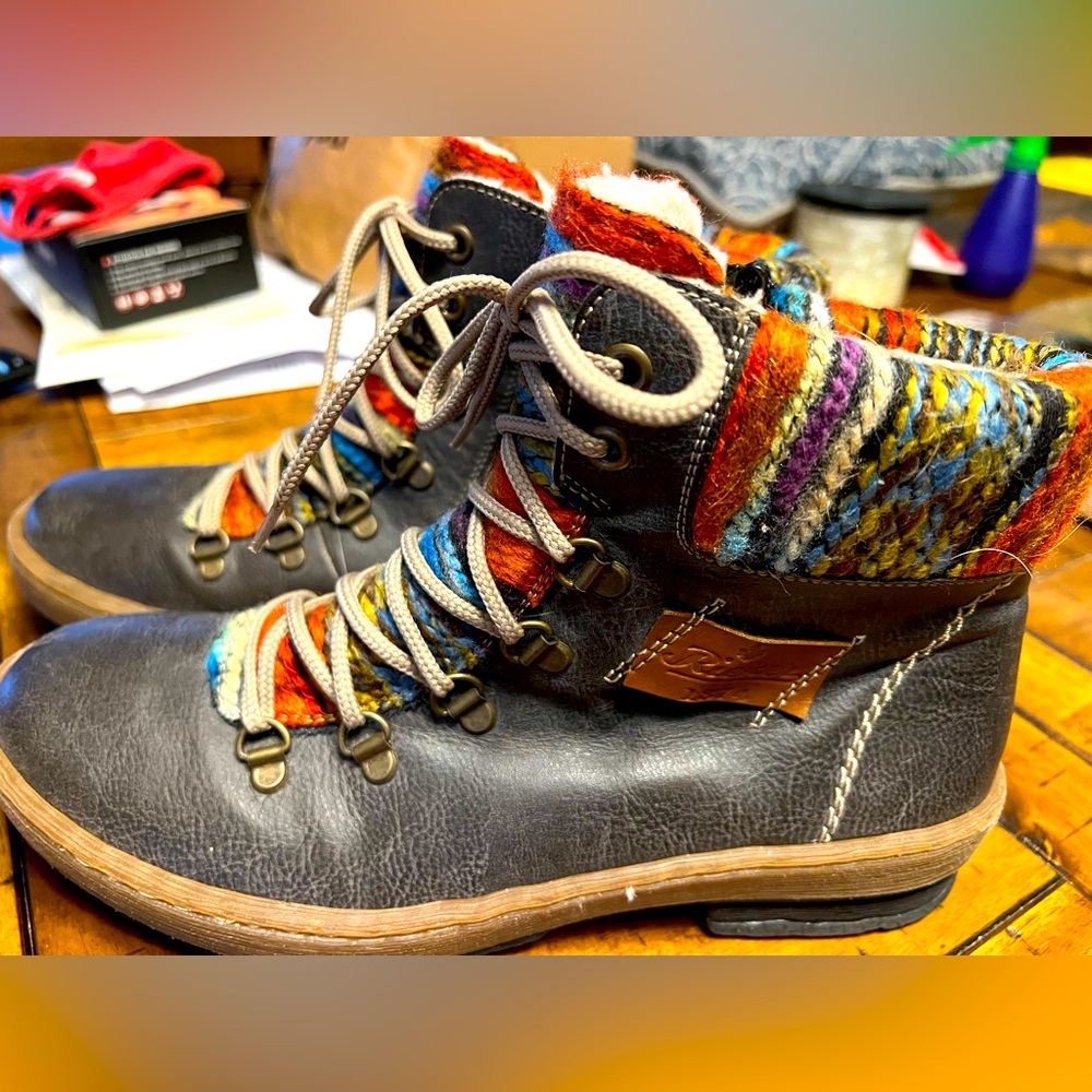 Women’s Rieker Boots like new. Worn once